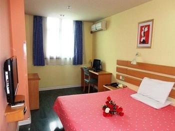 Home Inn Jiaotong University Xinhua Road Shanghai Exterior foto